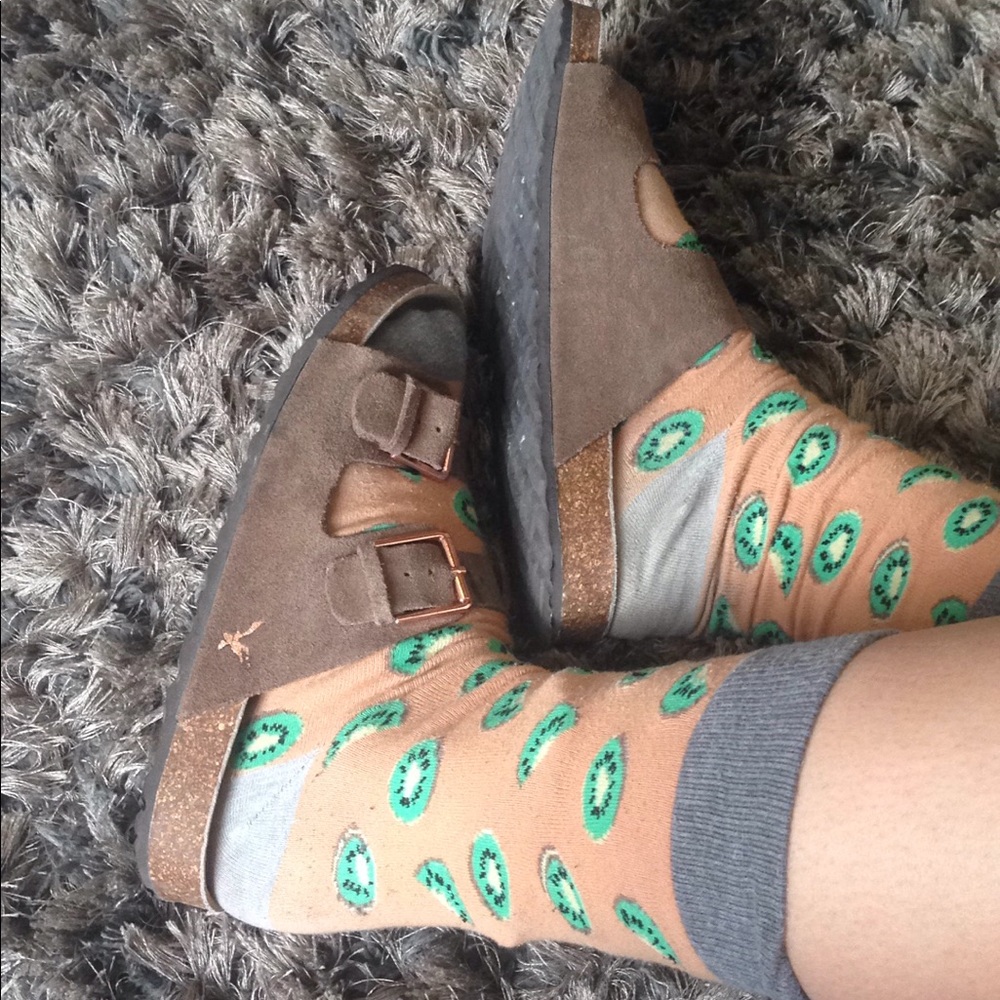 Strapped sandals, Birkenstock style